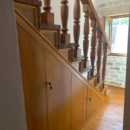 Cheerful 4 Bedroom Villa With Patio * Qeparo